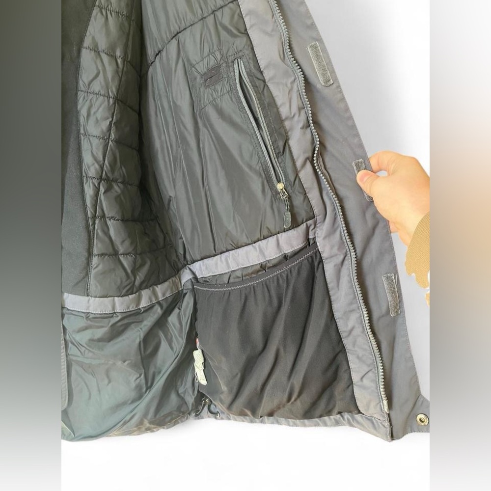 L.L. Bean Men’s Rugged Ridge parka - Picture 7 of 8